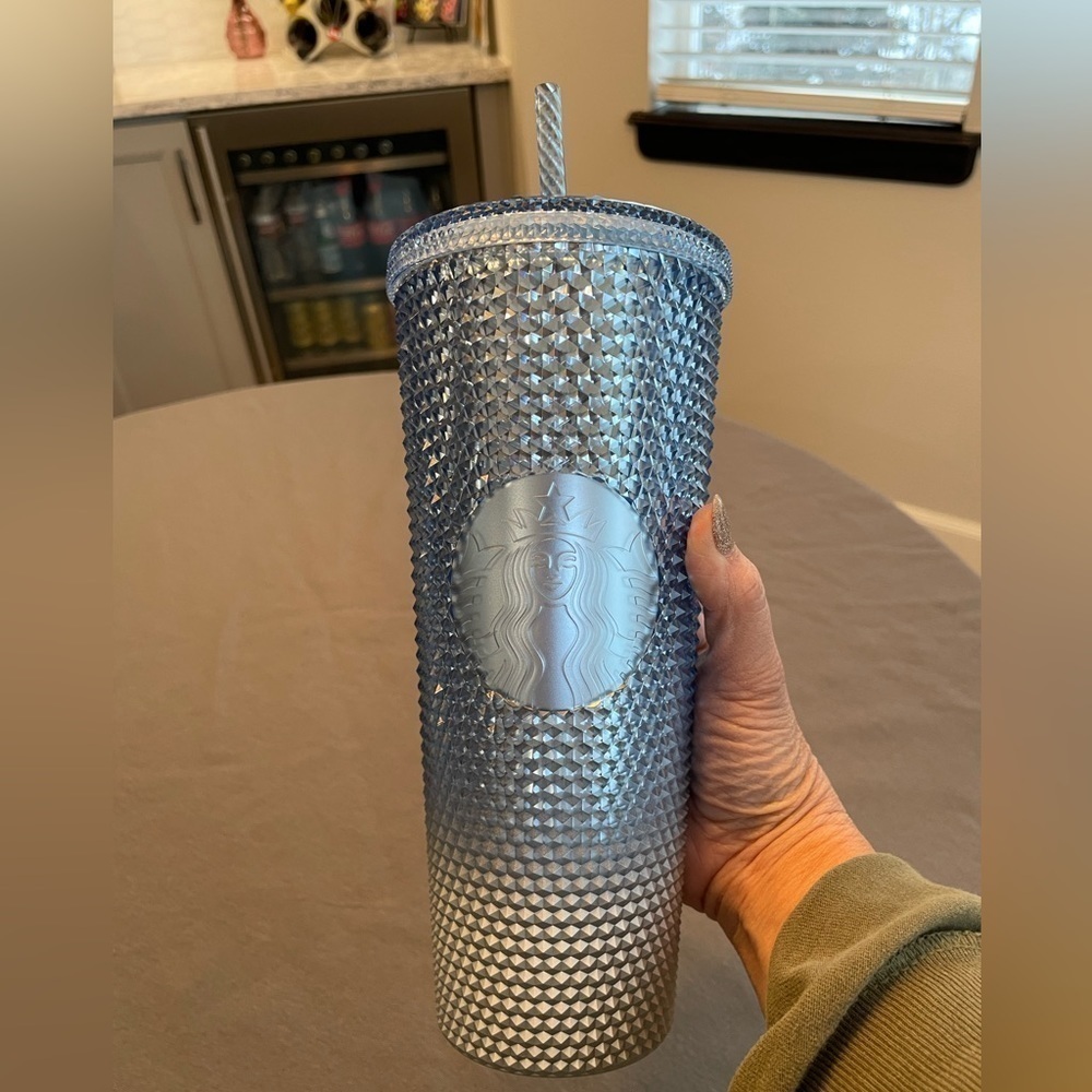 Starbucks 2023 Blue Silver Icicle Ombre Bling Studded Venti Tumbler. NWT, HTF! - Picture 3 of 8